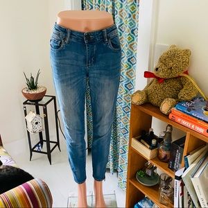 Kut from the Kloth Skinny Ankle Zip (size 4)